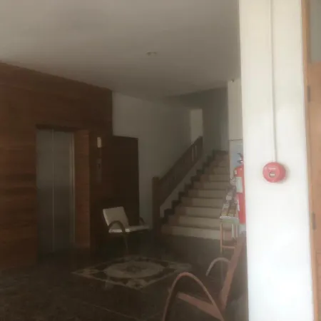 Nice Mom Hotel